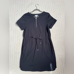 Tommy Bahama Black Dress with Pocket and zipper